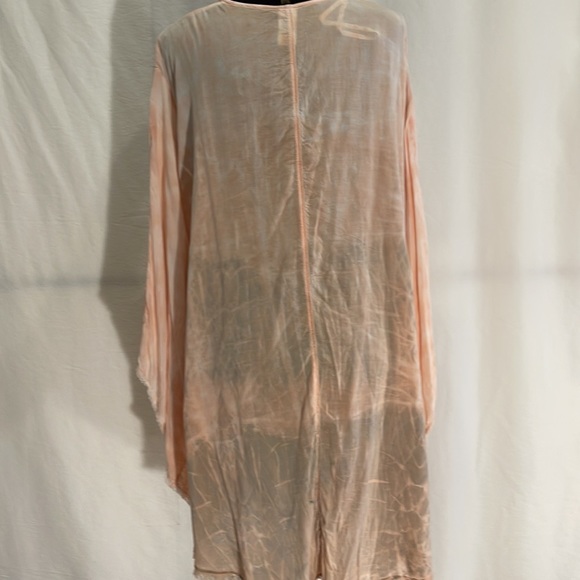 Cover-up - Picture 7 of 8